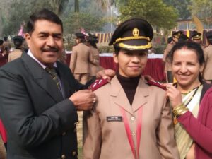 <em>सौला गांव की बेटी बनी भारतीय सेना में अफसरसौला गांव की बेटी बनी भारतीय सेना में अफसर</em>