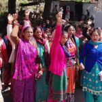[[[[[[[[[[[ BIG BREAKING ]]]]]]]]]]] शराब की दुकान खोले जाने की सुगबुगाहट से मातृशक्ति आक्रोशित