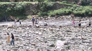 [[[[[[[[[[[[ BIG BREAKING ]]]]]]]]]]]]] सावधान ! कोसी नदी में भंवर व गहराई खत्म कर सकती है जिंदगी