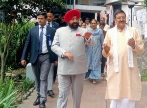 [[[[[[[[[[[ BIG BREAKING ]]]]]]]]]]]]] बाबा नीम करौरी का धाम भक्तों के लिए आध्यात्मिक प्रेरणा का स्रोत : राज्यपाल