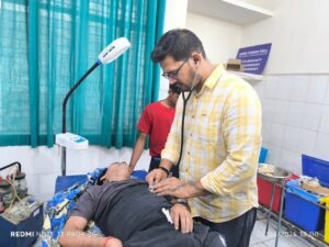 [[[[[[[[[[[[ BIG BREAKING ]]]]]]]]]]]]]] बिस्तर से गिरकर अचेत हुआ ग्रामीण, हड़कंप